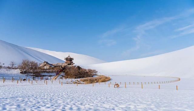 冬日里的莫高窟旅游-此生必体验一次的敦煌旅游攻略！